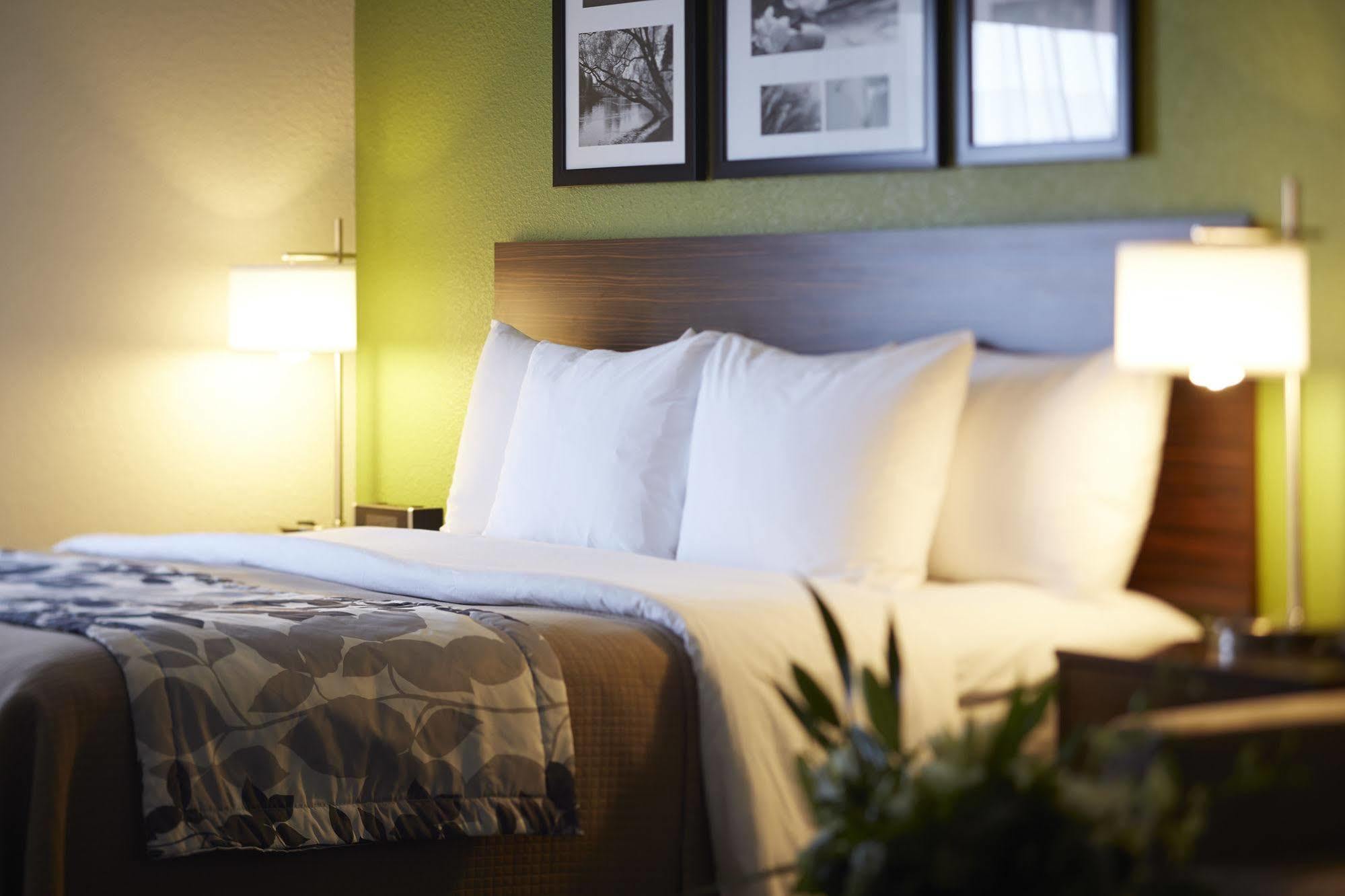 Sleep Inn Regina East Emerald Park Exterior photo
